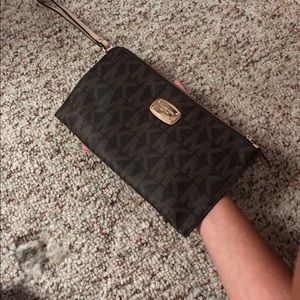 Micheal Kors Wristlet